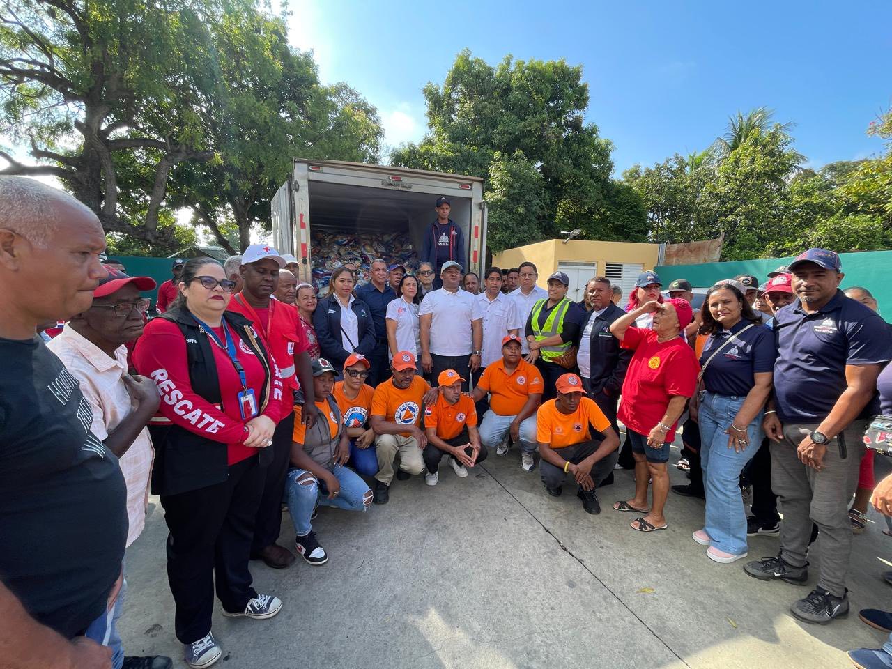 Alcalde Noel Peralta gestiona operativo de impacto social en Villa Bisonó