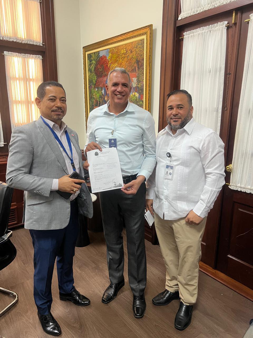 Alcalde Noel Peralta gestiona continuidad de la tercera etapa de la cañada de Beco